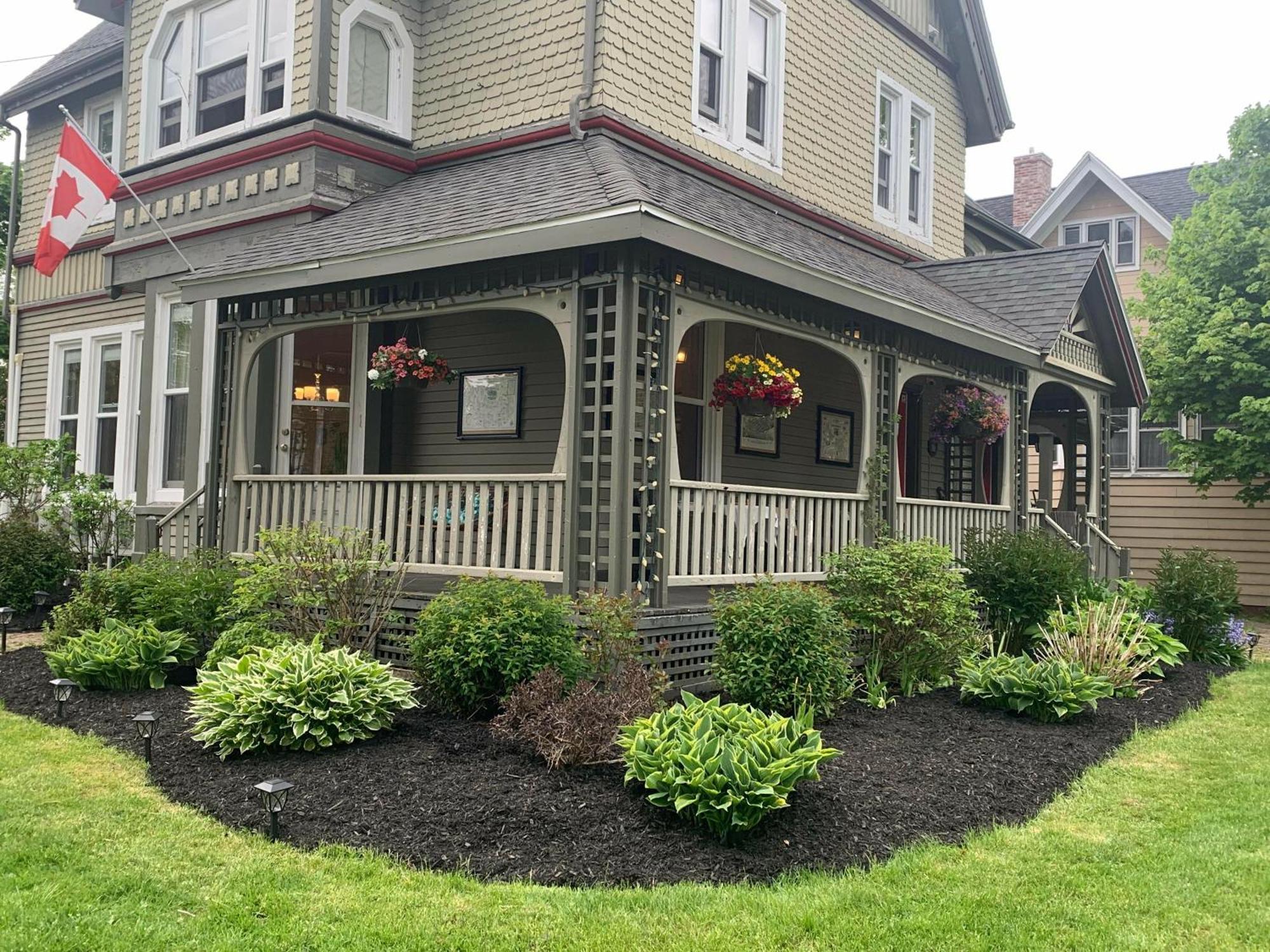 No 1 Grafton Inn Charlottetown Exterior foto